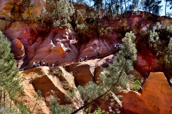 Looktrope France Roussillon Sentier Des Ocres