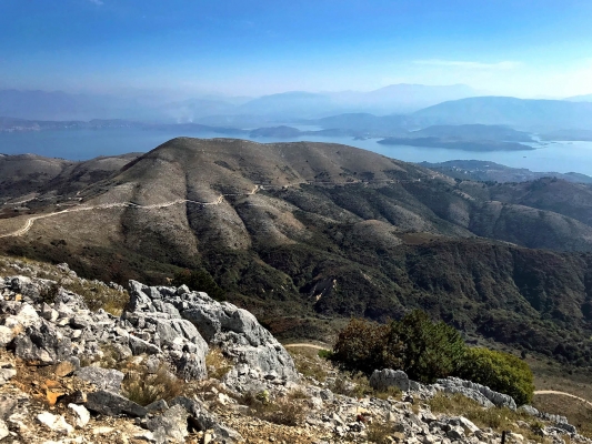 Looktrope Grèce Courfou Mont Pantokrator