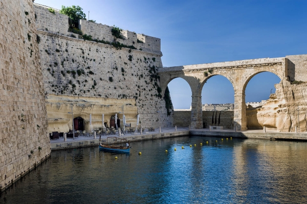 Looktrope Malte Birgu Fort St-Ange Arches de Pierres