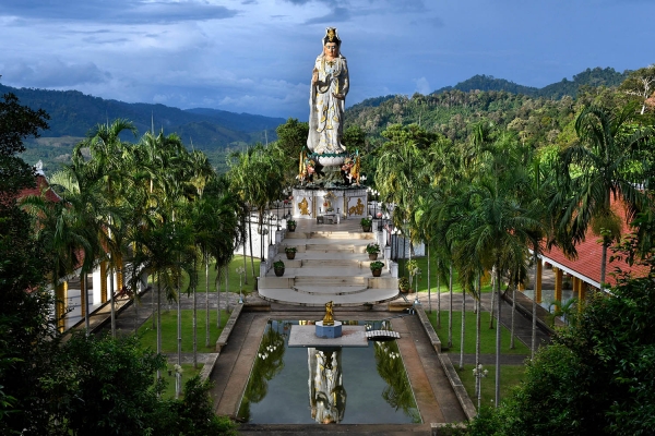 Looktrope Thailande Wat Rat Upatham Wat Bang Riang